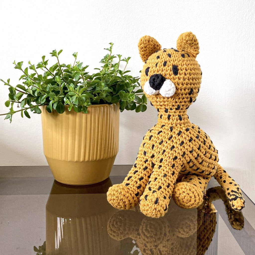 Chikee the Cheetah Amigurumi Crochet Kit