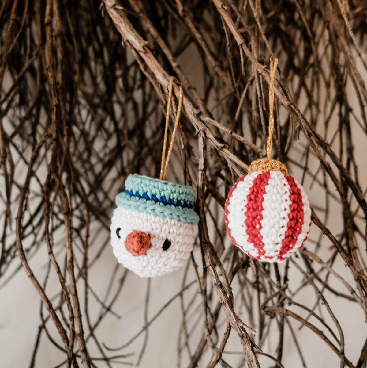 Xmas Wonderland Baubles DIY Crochet Kit